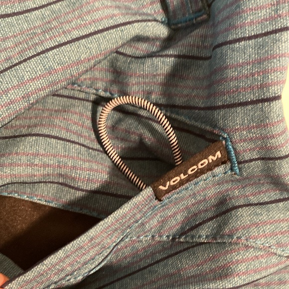 Volcom frickin surf & Turf shorts 30 teal stripes - Picture 16 of 16